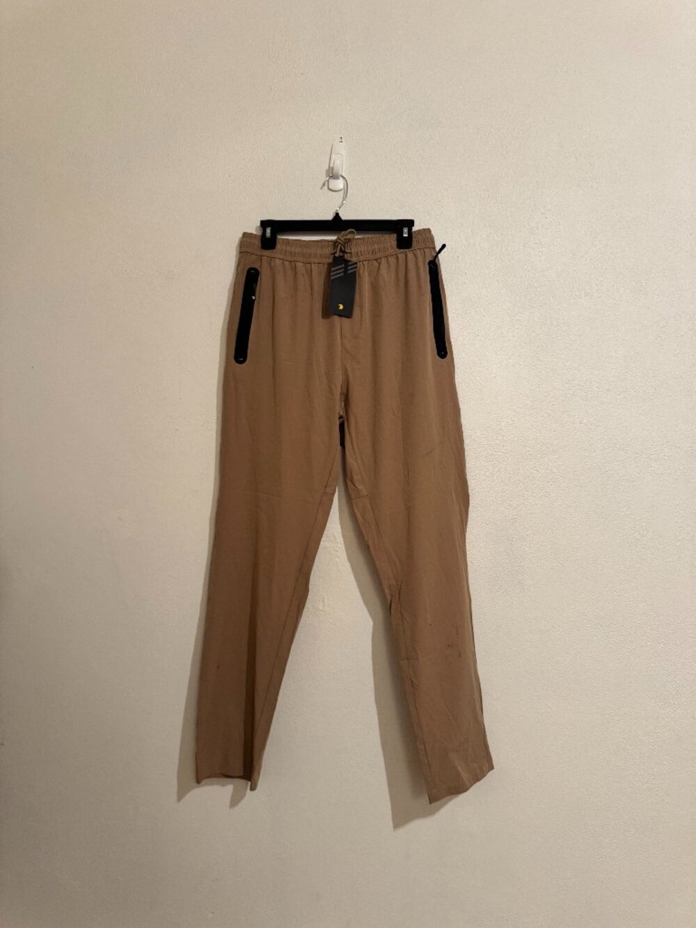 Outdoor Sports Brown Performance Pants – Size M (NWT)